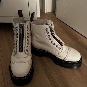 Platform Dr Martin Boots